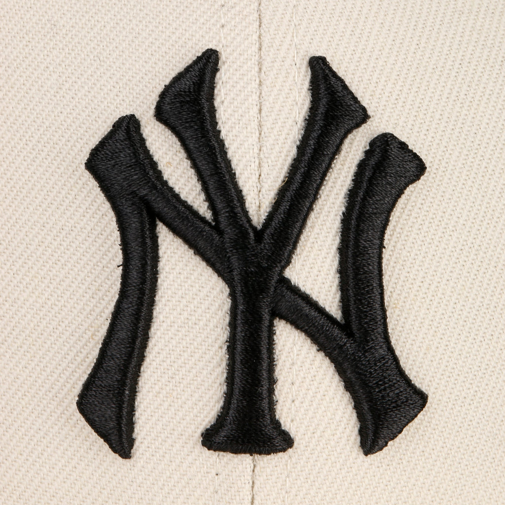 New York Yankees MVP Snapback Cap